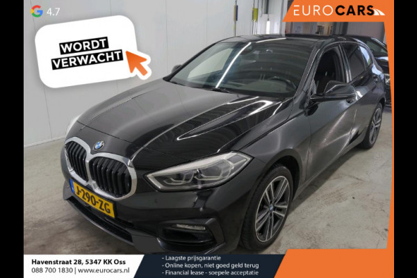 BMW 1-serie 118i Executive Edition Climate control Naviatie Cruise control LED Parkeersensoren Appel Carplay/ Android Auto