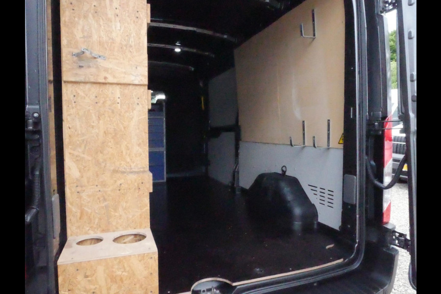 Ford Transit 2.0 TDCI 130PK, L3H2, Automaat, Airco