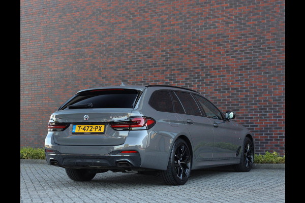 BMW 5 Serie Touring 530e xDrive *Pano*H/K*Laser*Trekhaak*