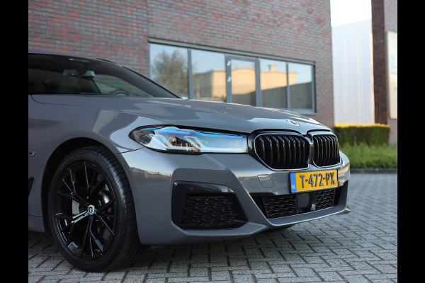 BMW 5 Serie Touring 530e xDrive *Pano*H/K*Laser*Trekhaak*