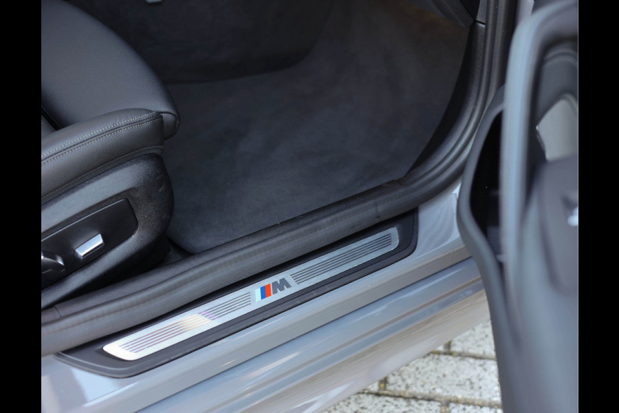 BMW 5 Serie Touring 530e xDrive *Pano*H/K*Laser*Trekhaak*