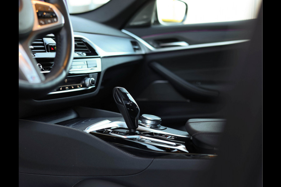 BMW 5 Serie Touring 530e xDrive *Pano*H/K*Laser*Trekhaak*