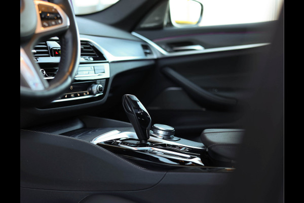 BMW 5 Serie Touring 530e xDrive *Pano*H/K*Laser*Trekhaak*