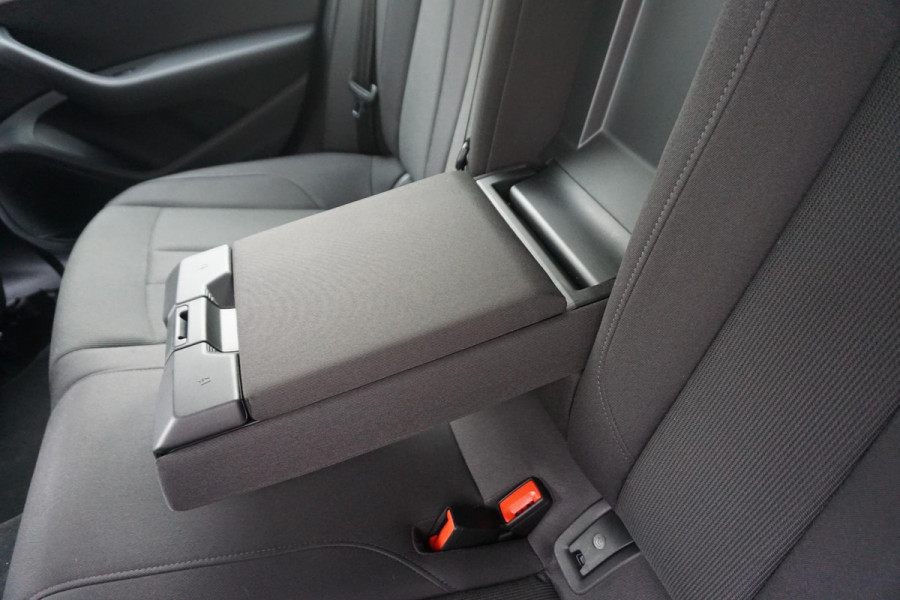 Audi A4 Avant 35 TFSI 150PK S-Tronic/Virtual Cockpit/Sportstoel /Dealeronderhouden