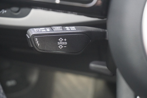 Audi A4 Avant 35 TFSI 150PK S-Tronic/Virtual Cockpit/Sportstoel /Dealeronderhouden