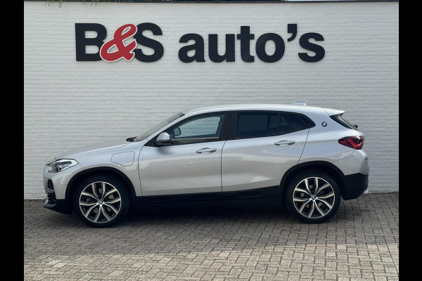 BMW X2 XDrive25e High Executive M-pakket Sfeer Harman/kardon Leder Carplay Head up Led
