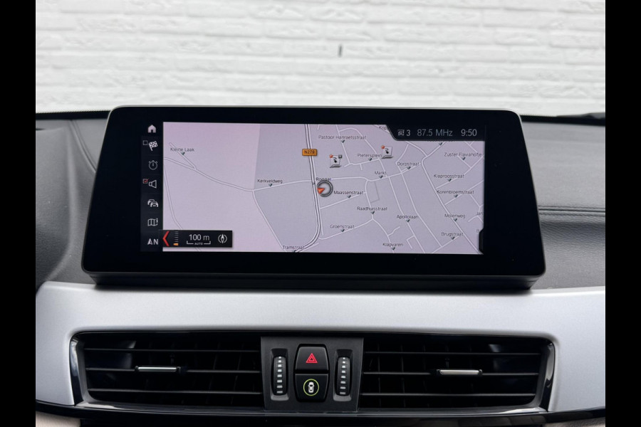 BMW X2 XDrive25e High Executive M-pakket Sfeer Harman/kardon Leder Carplay Head up Led