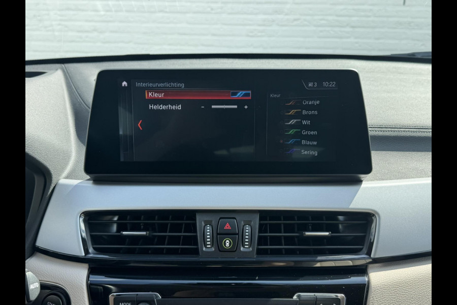 BMW X2 XDrive25e High Executive M-pakket Sfeer Harman/kardon Leder Carplay Head up Led