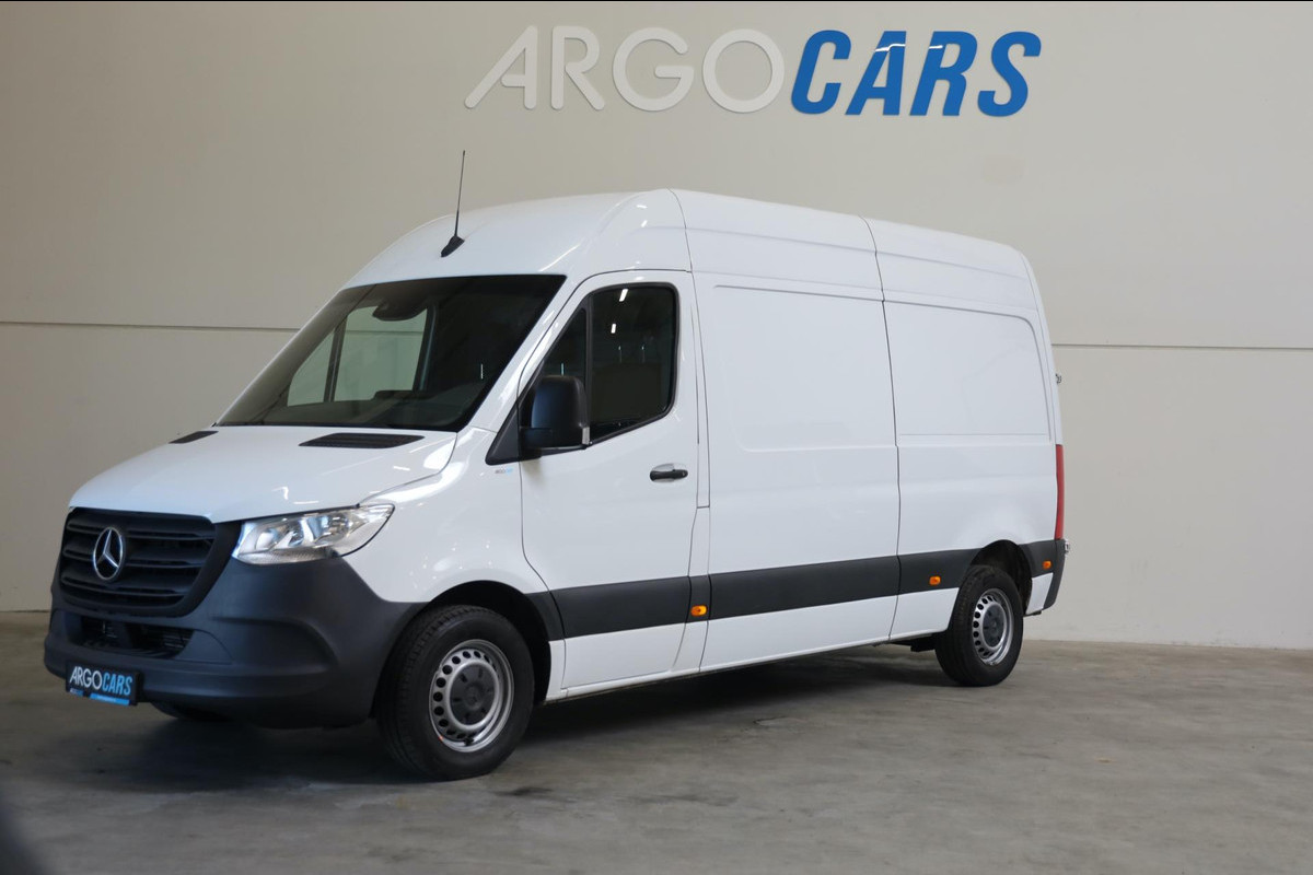 Mercedes-Benz Sprinter 314 CDI AUTOMAAT L2/H2 NAVI CAMERA MBUX CLIMA CRUISE CONTROL CAMERA LEASE V/A 127,- P.M. Mercedes-Benz Sprinter 314 CDI AUTOMAAT L2/H2 NAVI CAMERA MBUX CLIMA CRUISE CONTROL CAMERA LEASE V/A 127,- P.M.