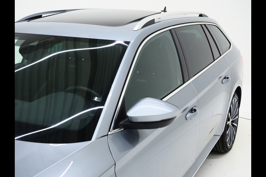 Škoda Superb Combi 1.4 TSI iV Laurin & Klement | Panoramadak | 360 | Premium Audio | Adaptive Cruise | Keyless | Virtual