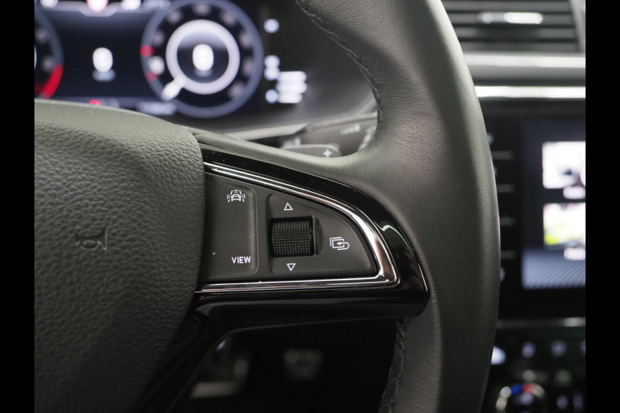 Škoda Superb Combi 1.4 TSI iV Laurin & Klement | Panoramadak | 360 | Premium Audio | Adaptive Cruise | Keyless | Virtual