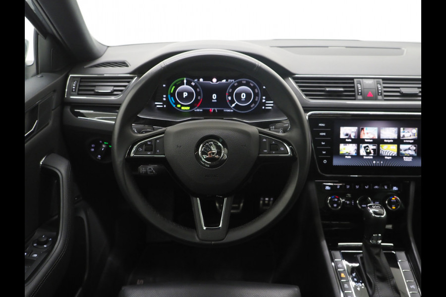 Škoda Superb Combi 1.4 TSI iV Laurin & Klement | Panoramadak | 360 | Premium Audio | Adaptive Cruise | Keyless | Virtual