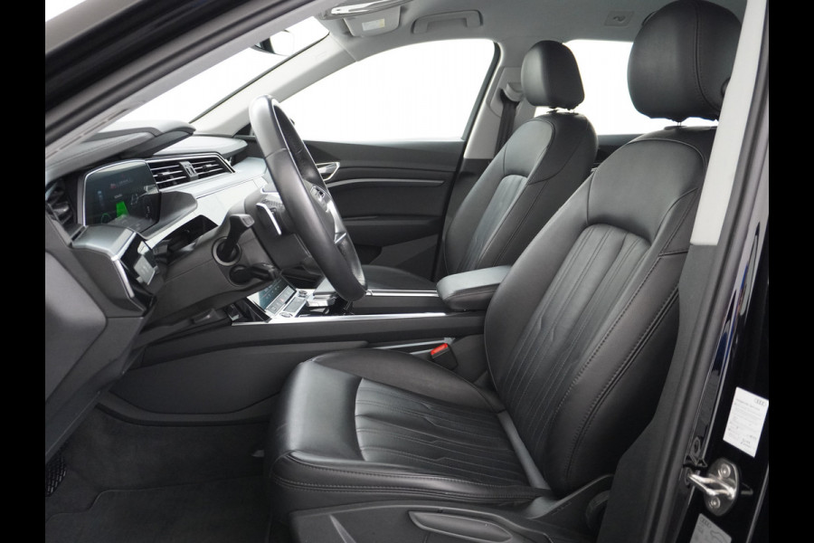 Audi e-tron ✅ 55 Quattro 95kWh 408PK AUT. Leder Luchtvering Audi-Sound-Sytem® Navi Park-assist PDC-a+v 19" LED Cruise Dab Virtual Cockpit Ke Elek.Achterklep Regen/Lichtsensor Bluetooth Wifi Grootste accu Fase 3 laden 1e Eigenaar Origineel Nederlandse Auto 1800KG trekvermogen