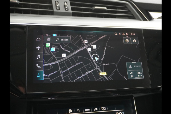 Audi e-tron ✅ 55 Quattro 95kWh 408PK AUT. Leder Luchtvering Audi-Sound-Sytem® Navi Park-assist PDC-a+v 19" LED Cruise Dab Virtual Cockpit Ke Elek.Achterklep Regen/Lichtsensor Bluetooth Wifi Grootste accu Fase 3 laden 1e Eigenaar Origineel Nederlandse Auto 1800KG trekvermogen