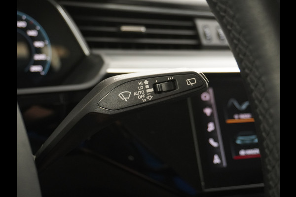 Audi e-tron ✅ 55 Quattro 95kWh 408PK AUT. Leder Luchtvering Audi-Sound-Sytem® Navi Park-assist PDC-a+v 19" LED Cruise Dab Virtual Cockpit Ke Elek.Achterklep Regen/Lichtsensor Bluetooth Wifi Grootste accu Fase 3 laden 1e Eigenaar Origineel Nederlandse Auto 1800KG trekvermogen
