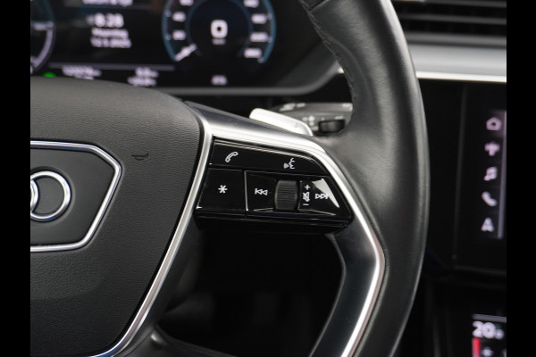 Audi e-tron ✅ 55 Quattro 95kWh 408PK AUT. Leder Luchtvering Audi-Sound-Sytem® Navi Park-assist PDC-a+v 19" LED Cruise Dab Virtual Cockpit Ke Elek.Achterklep Regen/Lichtsensor Bluetooth Wifi Grootste accu Fase 3 laden 1e Eigenaar Origineel Nederlandse Auto 1800KG trekvermogen