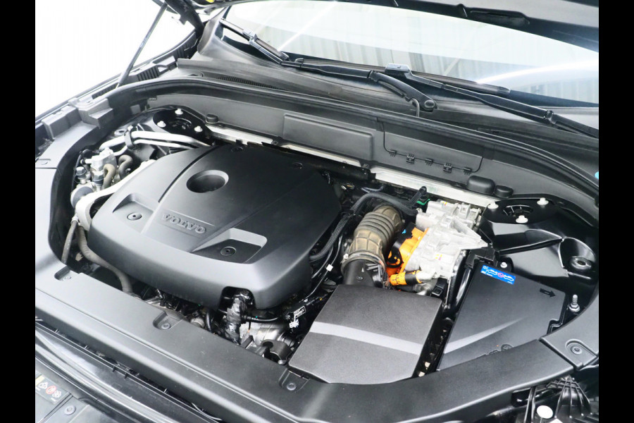 Volvo XC60 2.0 Recharge T8 AWD Inscription | Panoramadak | Pilot Assist | Keyless | Adaptive Cruise | Camera