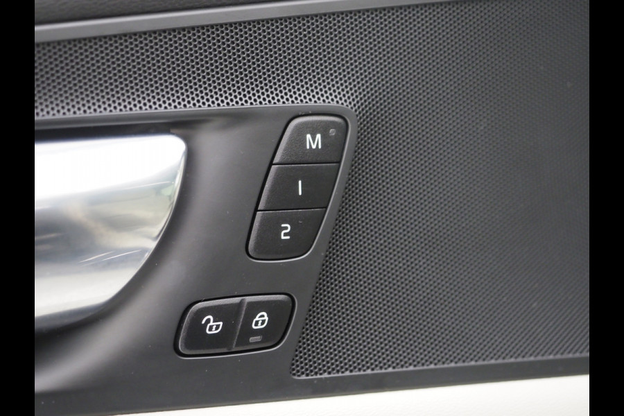 Volvo XC60 2.0 Recharge T8 AWD Inscription | Panoramadak | Pilot Assist | Keyless | Adaptive Cruise | Camera