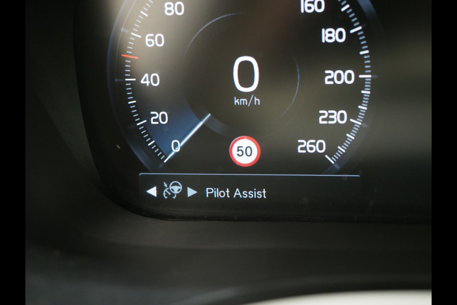 Volvo XC60 2.0 Recharge T8 AWD Inscription | Panoramadak | Pilot Assist | Keyless | Adaptive Cruise | Camera