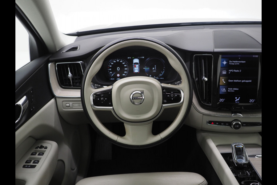 Volvo XC60 2.0 Recharge T8 AWD Inscription | Panoramadak | Pilot Assist | Keyless | Adaptive Cruise | Camera
