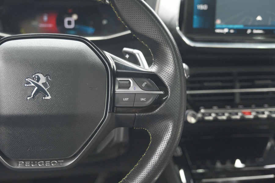 Peugeot 208 PureTech 130 GT-Line EAT8 | Camera | Panoramadak | Adaptieve Cruise Control