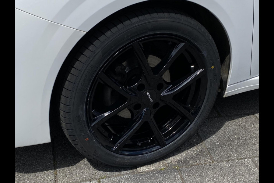 Peugeot 208 1.2 PureTech OUTLAW Edition - Apple CarPlay / Navigatie I Airco I LED I PDC I 68.000 KM -Dealer onderhouden