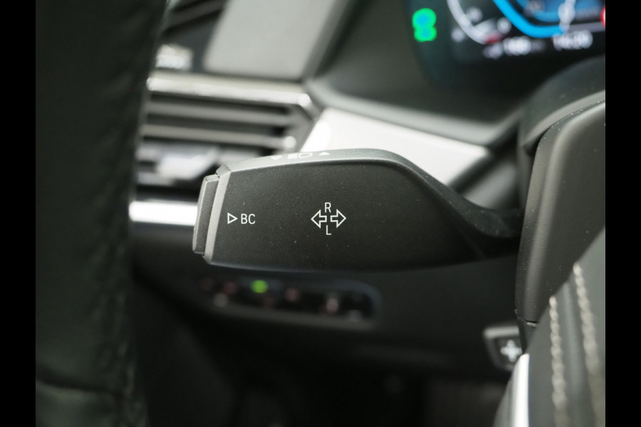BMW X5 xDrive45e High Executive | Panoramadak | Luchtvering | 360 |  Adaptive Cruise | DAB | Carplay