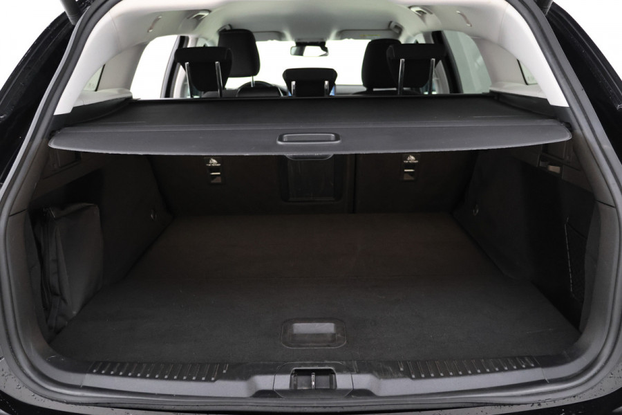 Ford FOCUS Wagon 1.5 EcoBlue ST Line X Headup display, Airco, Achteruitrijcamera, Cruise control