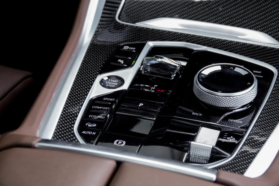 BMW X6 xDrive30d *M-Sport Pro / Luchtvering / Harman-Kardon / Stoelventilatie & -massage / Panorama Sky Lounge*