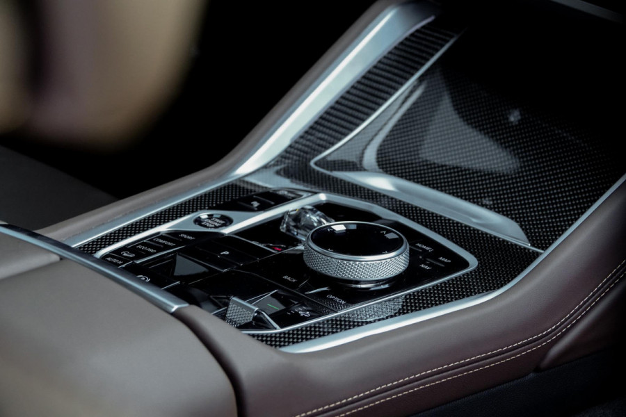 BMW X6 xDrive30d *M-Sport Pro / Luchtvering / Harman-Kardon / Stoelventilatie & -massage / Panorama Sky Lounge*
