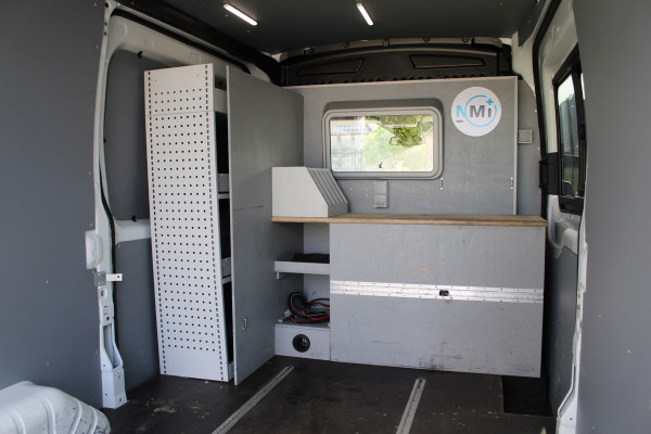 Ford Transit 350 2.0 TDCI 170PK Euro6 4x4 L2H2 Trend Plus AWD ✓ 4WD ✓ Dealer onderhouden ✓ 2x schuifdeur