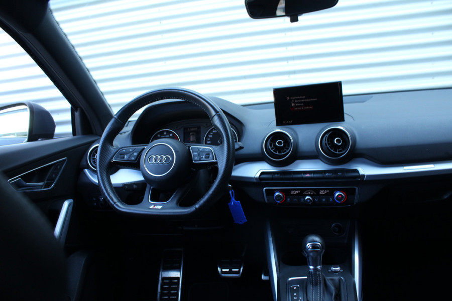 Audi Q2 35 TFSI 150pk CoD Sport S line AUTOMAAT NL-Auto NAP Clima Cruise Navi PDC 17"LMV