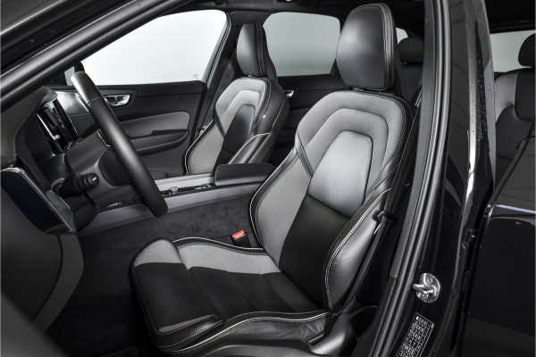 Volvo XC60 2.0 T6 Plug-in hybrid AWD Ultra Black Edition | S/K-Panodak | Elek. Trekhaak | Alarmklasse 3 | Dig. Cockpit | Adapt. Cruise | Memory Stoelen | Elek. Klep | Stoel-+stuurverw. | Camera | NAV+App. Connect | ECC | LM 21" | 0210