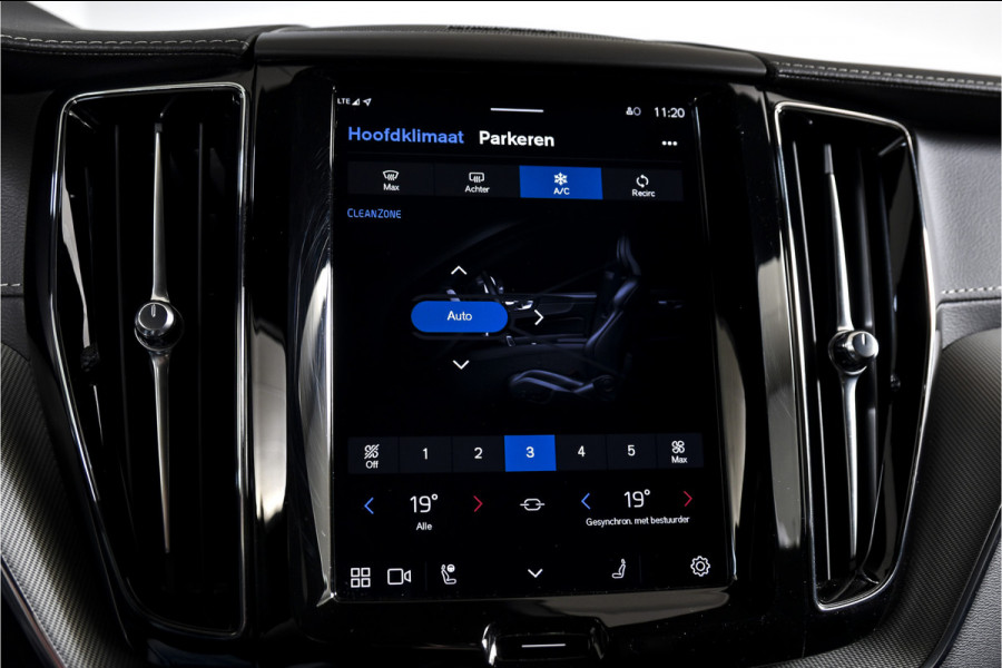 Volvo XC60 2.0 T6 Plug-in hybrid AWD Ultra Black Edition | S/K-Panodak | Elek. Trekhaak | Alarmklasse 3 | Dig. Cockpit | Adapt. Cruise | Memory Stoelen | Elek. Klep | Stoel-+stuurverw. | Camera | NAV+App. Connect | ECC | LM 21" | 0210