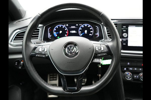 Volkswagen T-Roc 2.0 TSI 4Motion Sport 190pk DSG | Panodak | Adaptive Cruise | Camera | LED Koplampen | Navi | Stuur\Stoelverwaming | Spraakbediening |
