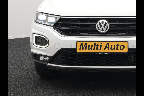 Volkswagen T-Roc 2.0 TSI 4Motion Sport 190pk DSG | Panodak | Adaptive Cruise | Camera | LED Koplampen | Navi | Stuur\Stoelverwaming | Spraakbediening |