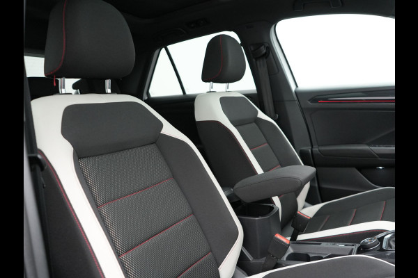 Volkswagen T-Roc 2.0 TSI 4Motion Sport 190pk DSG | Panodak | Adaptive Cruise | Camera | LED Koplampen | Navi | Stuur\Stoelverwaming | Spraakbediening |