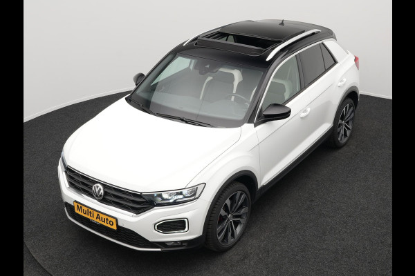 Volkswagen T-Roc 2.0 TSI 4Motion Sport 190pk DSG | Panodak | Adaptive Cruise | Camera | LED Koplampen | Navi | Stuur\Stoelverwaming | Spraakbediening |
