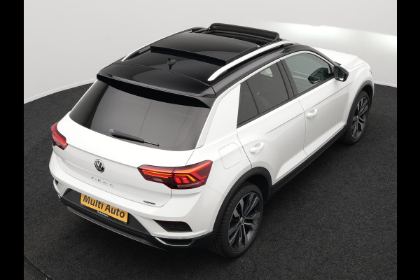 Volkswagen T-Roc 2.0 TSI 4Motion Sport 190pk DSG | Panodak | Adaptive Cruise | Camera | LED Koplampen | Navi | Stuur\Stoelverwaming | Spraakbediening |