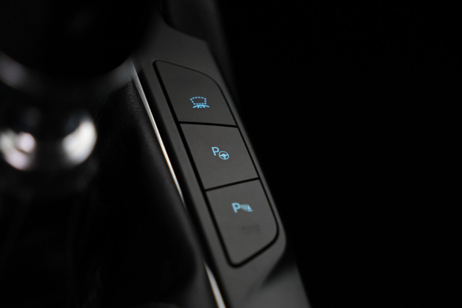 Ford FOCUS Wagon 1.5 EcoBlue ST Line X Business Trekhaak, Leer, Apple Carplay, Airco, PDC, Camera