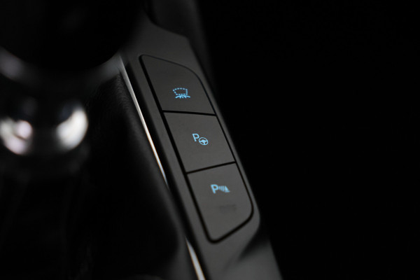 Ford FOCUS Wagon 1.5 EcoBlue ST Line X Business Trekhaak, Leer, Apple Carplay, Airco, PDC, Camera