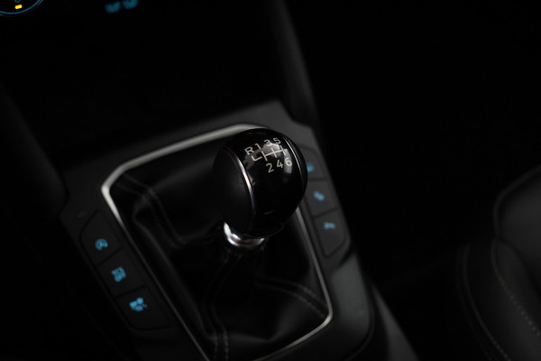 Ford FOCUS Wagon 1.5 EcoBlue ST Line X Business Trekhaak, Leer, Apple Carplay, Airco, PDC, Camera