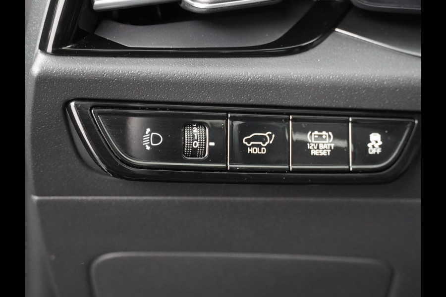 Kia Niro 1.6 GDi Hybrid DynamicPlusLine Apple Carplay/Android Auto - Cruise Control Adaptief - Dodehoekdetectie - LED Komlampen - Navigatie - Stoel-/stuur verwarming Fabrieksgarantie tot 01-2031