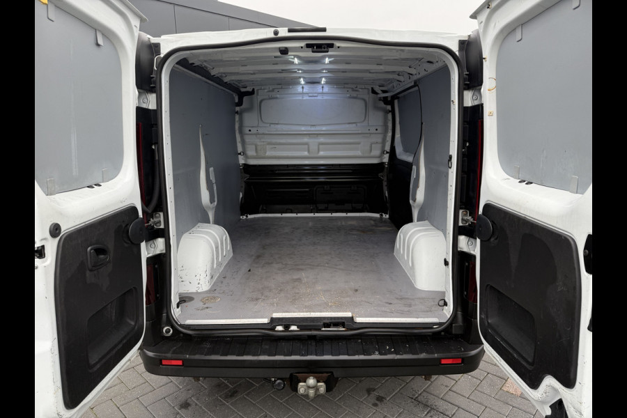 Fiat Talento 2.0 MultiJet 146 PK / L1H1 / 1e EIG. / AIRCO / CRUISE / DAB / TREKHAAK / 3-ZITS