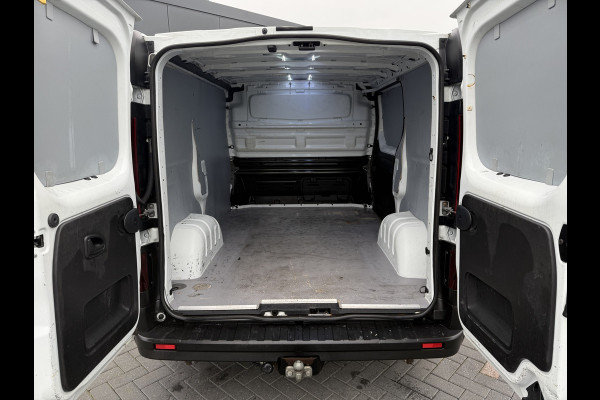 Fiat Talento 2.0 MultiJet 146 PK / L1H1 / 1e EIG. / AIRCO / CRUISE / DAB / TREKHAAK / 3-ZITS