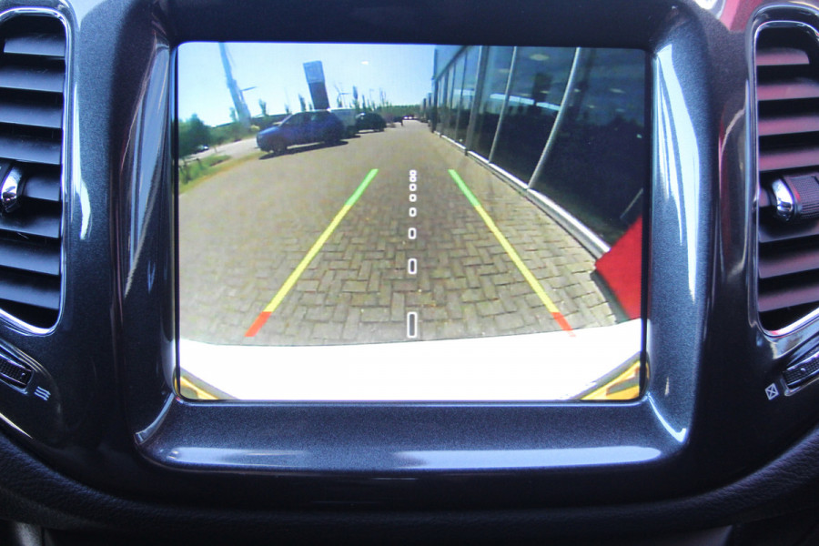 Jeep Compass 1.3T 150 S Automaat Schuif/kantel dak | Volledig lederen bekleding en elektrische voorstoelen