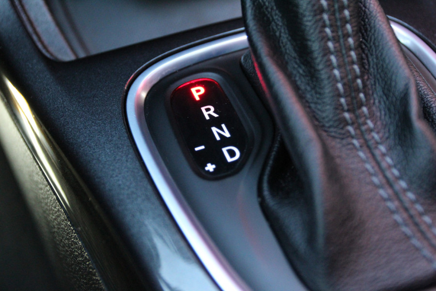 Jeep Compass 1.3T 150 S Automaat Schuif/kantel dak | Volledig lederen bekleding en elektrische voorstoelen