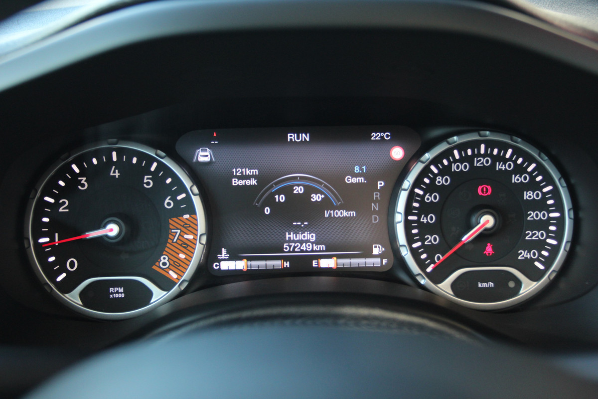 Jeep Renegade 1.3T-e Limited Automaat | Panoramadak | Trekhaak | Camera | Cruise Jeep Renegade 1.3T-e Limited Automaat | Panoramadak | Trekhaak | Camera | Cruise