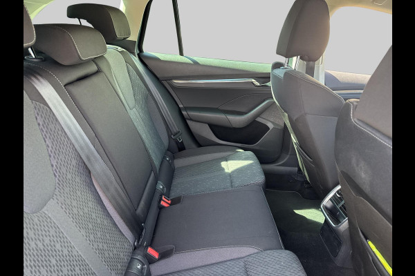 Škoda Octavia Combi 1.0 TSI Business Edition Plus | virtual cockpit | head-up display | memorystoelen | elektrische achterklep | allseason banden