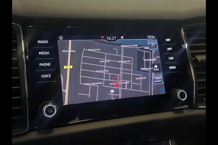 Škoda Kodiaq 1.5 TSI Limited Business Edition 7p. PANO/ ADAPTIVE